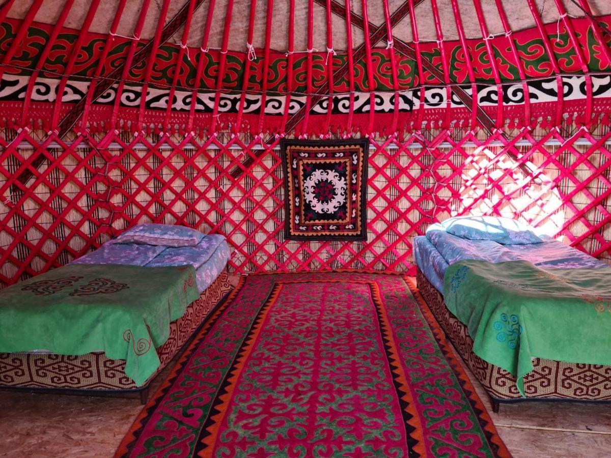 Feel Nomad Yurt Camp Hotel Ak-Say Eksteriør billede