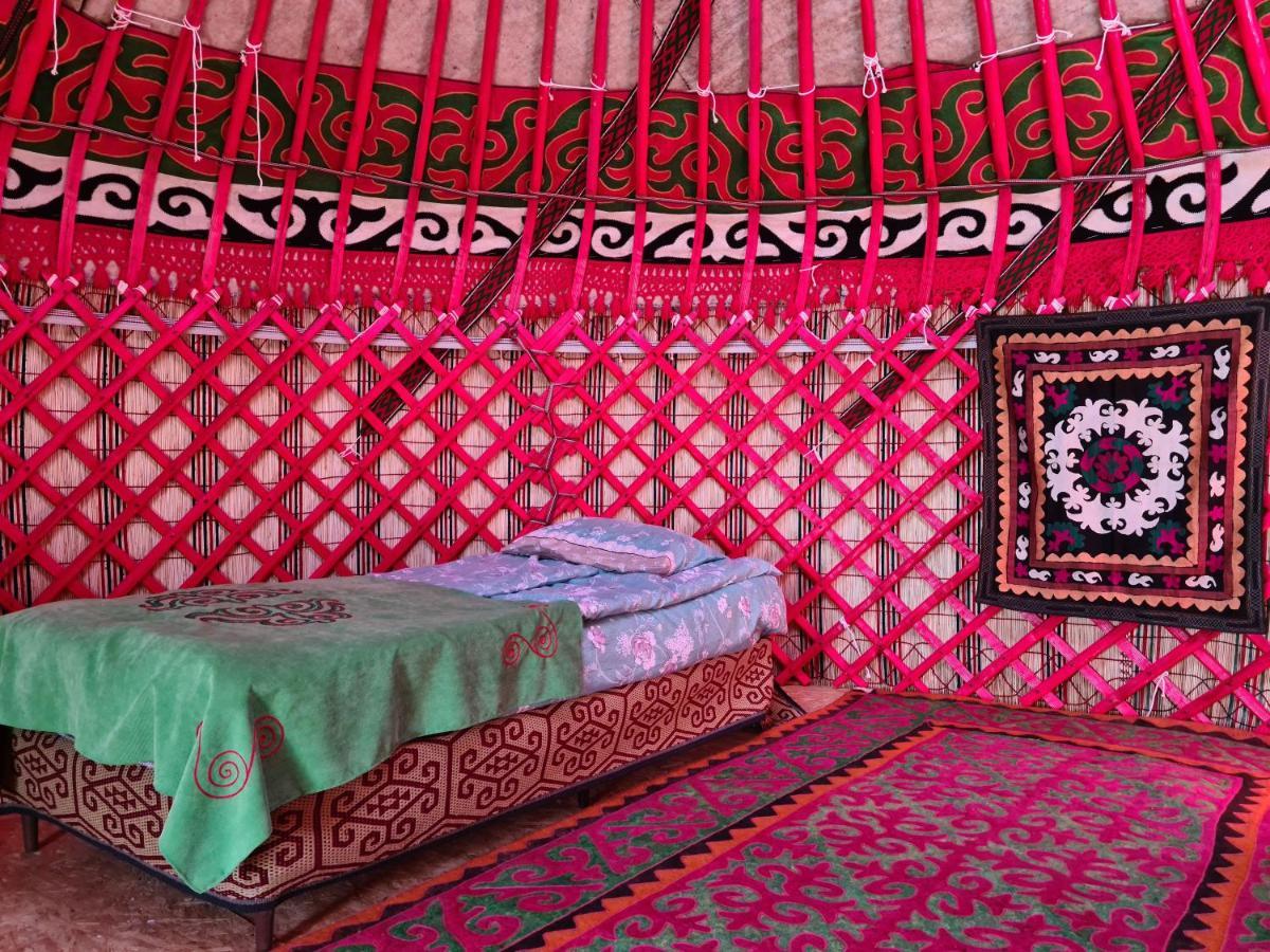 Feel Nomad Yurt Camp Hotel Ak-Say Eksteriør billede